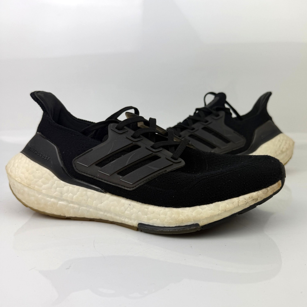 Adidas Ultraboost 22 Running Shoes Womens Size 7.5 Black White Athletic Sneaker